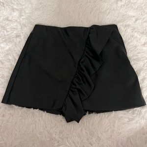 Zara Skort!